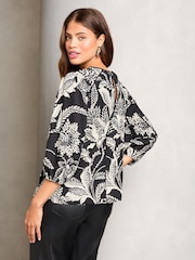 Lipsy Black Jersey Crinkle 3/4 Sleeve Top - Image 4 of 4