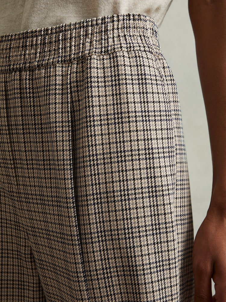 Reiss Neutral Karina Check Elasticated Waist Tapered Trousers - Image 4 of 6