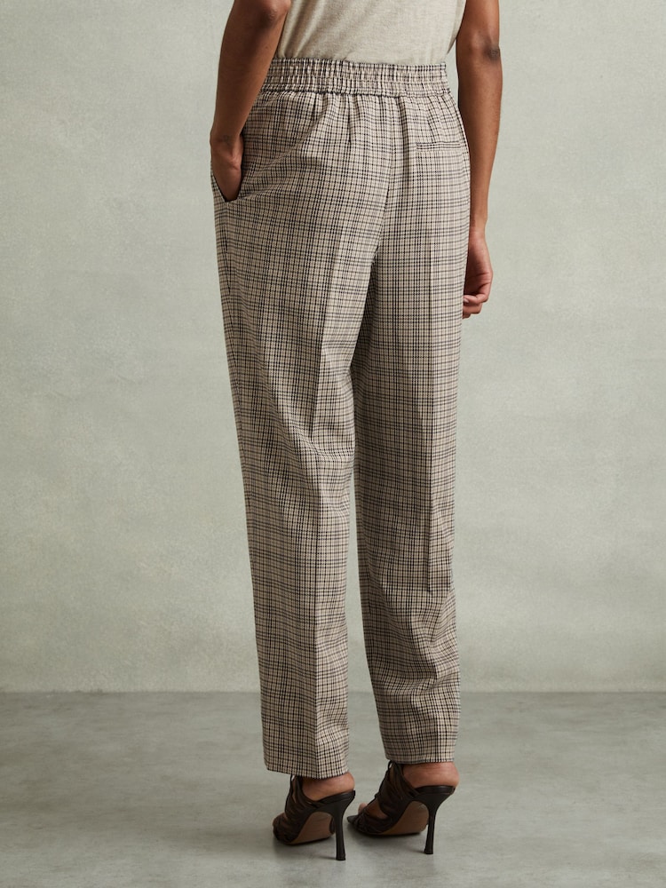 Reiss Neutral Karina Check Elasticated Waist Tapered Trousers - Image 5 of 6