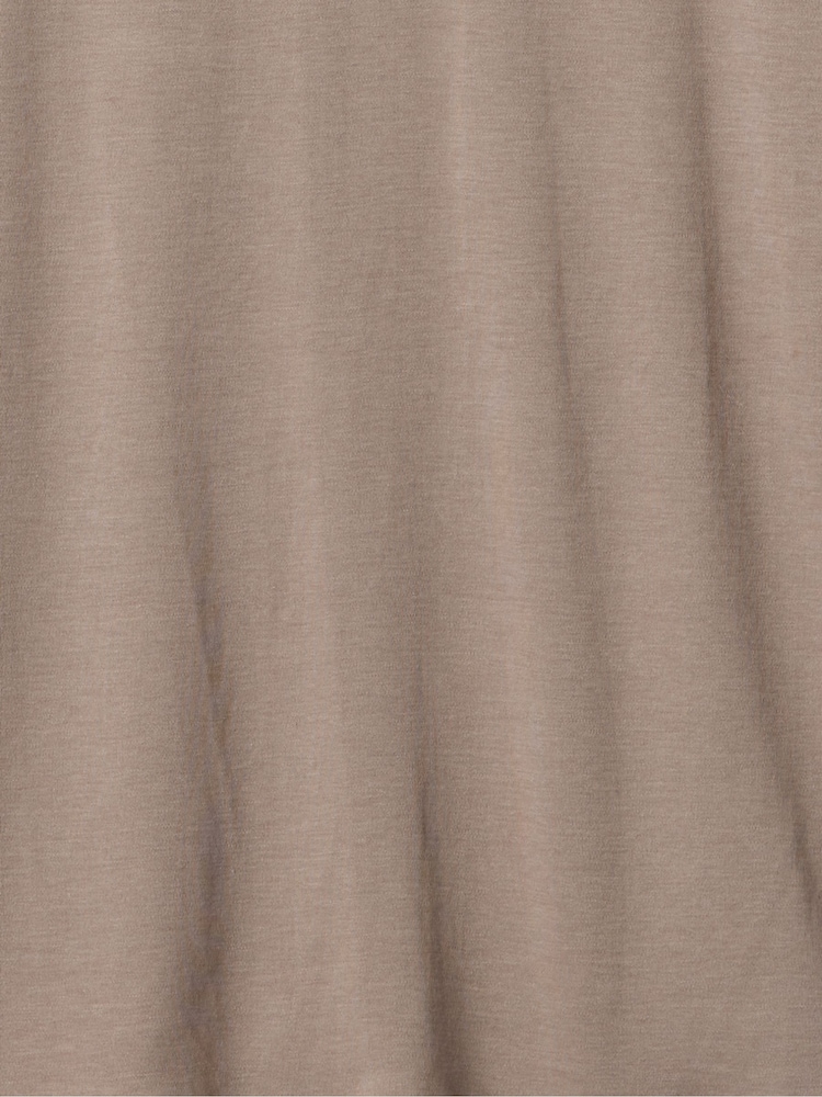 Gap Brown Crew Neck Short Sleeve Oversized T-Shirt - Image 5 of 5 Gap Brown Crew Neck Short Sleeve Oversized T-Shirt - Image 5 of 5