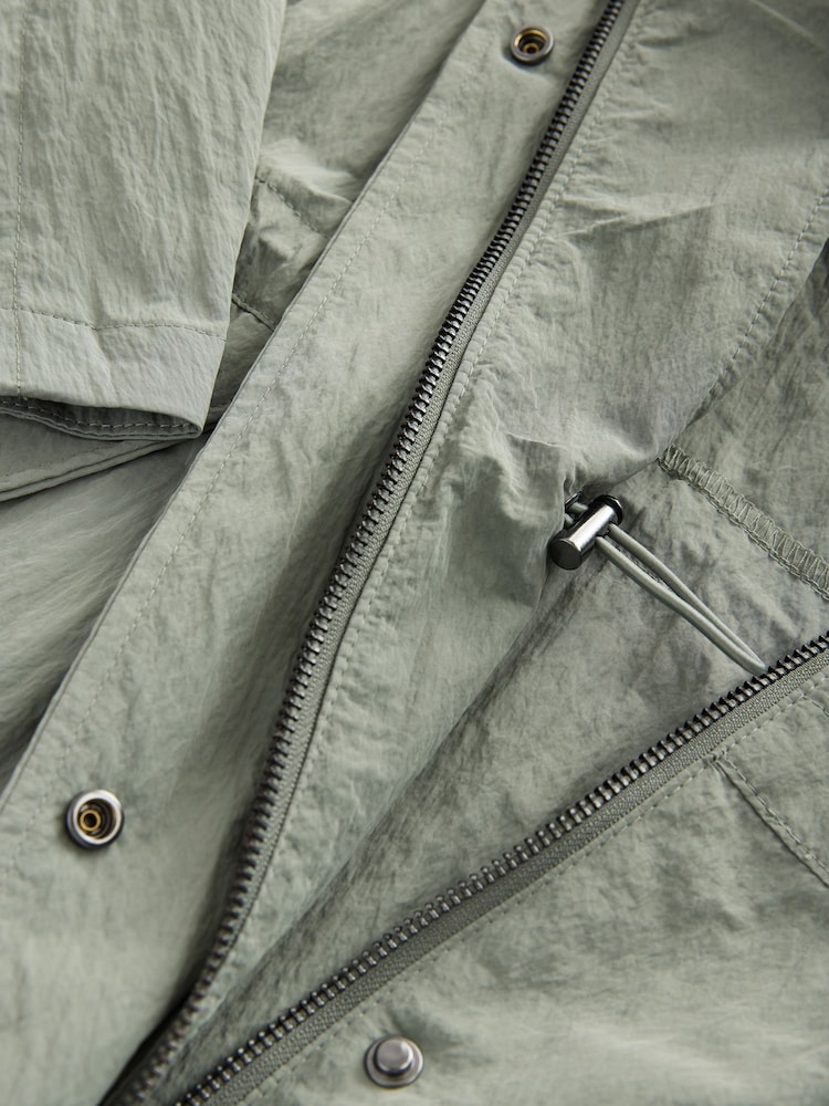 Verde salvia - Chaqueta con diseño ligero e impermeable - Imagen 2 de 3