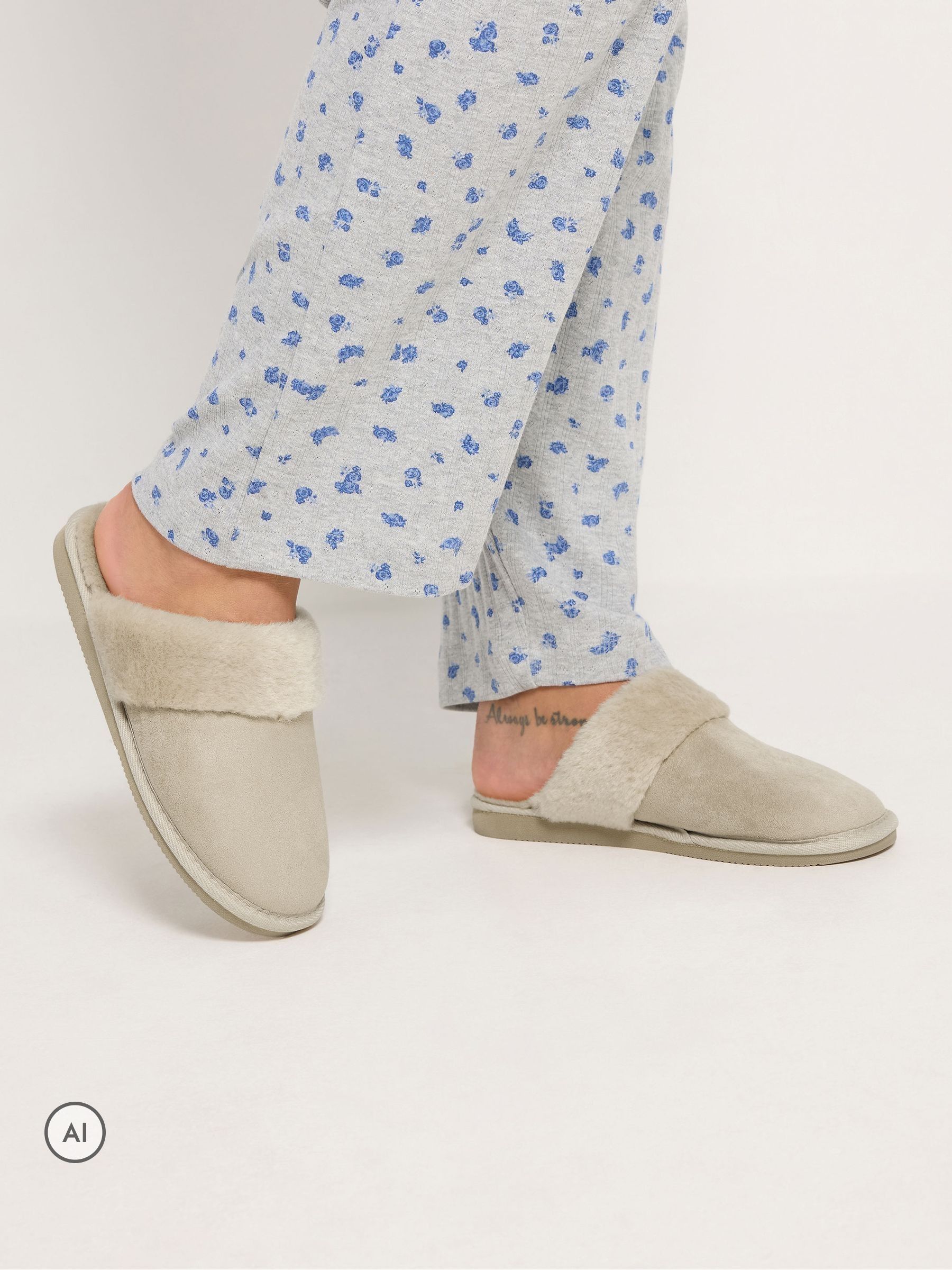 Yours Curve Women's Taupe Faux Fur Mule Slippers - Image 1