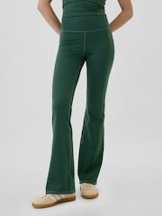 Gap Green Flare High Waisted Studio Leggings - Image 3 of 5
