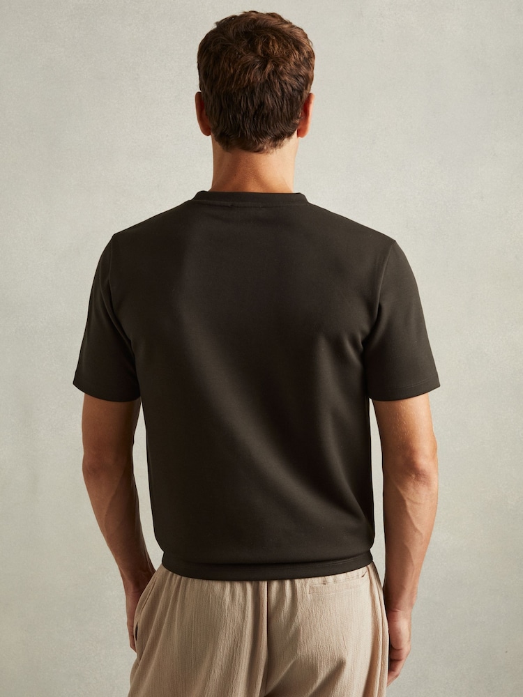 Reiss Chocolate Brown Bradley Interlock-Jersey Crew-Neck T-Shirt - Image 6 of 6 Reiss Chocolate Brown Bradley Interlock-Jersey Crew-Neck T-Shirt - Image 6 of 6