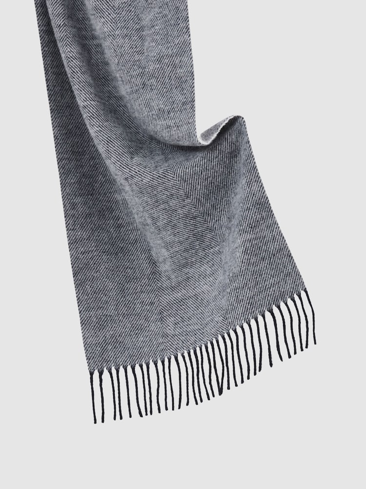 Reiss Navy/White Higgins Wool-Blend Herringbone Scarf - Image 5 of 5 Reiss Navy/White Higgins Wool-Blend Herringbone Scarf - Image 5 of 5