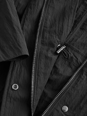 Schwarz - Leichte, spritzwasserabweisende Regenjacke - Bild 11 von 11