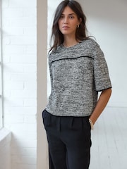 أسود/أبيض - Boxy Boucle T-Shirt - صورة 2 من 7
