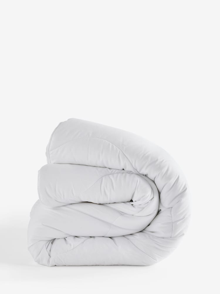 13.5 Tog All Season Ultra Allergy Defence Duvet - Image 3 of 3 13.5 Tog All Season Ultra Allergy Defence Duvet - Image 3 of 3