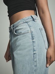 Bleach Denim Hourglass Darted Knee Barrel 100% Cotton Jeans - Image 4 of 8