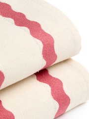 Christy Earth Red Takeaway Retro Style Lightweight Beach Towel - Image 2 of 4