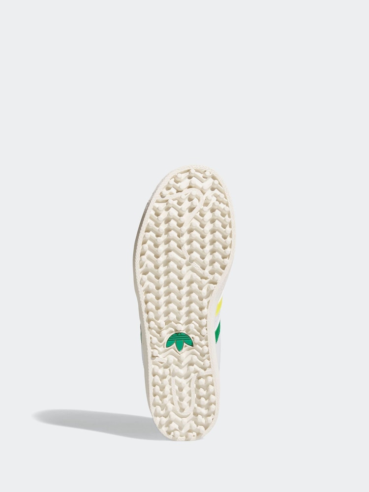 adidas Golf Superstar Spikeless White/Green Trainers - Image 4 of 9