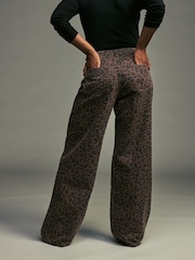 Leopard Hourglass Leopard Print Wide Leg 100% Cotton Jeans - Image 4 of 9