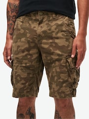 Камуфляж - Superdry Core Cargo Relaxed Fit Shorts - Image 1 of 4