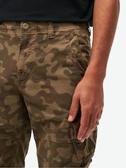 Камуфляж - Superdry Core Cargo Relaxed Fit Shorts - Image 4 of 4