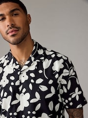 Monochrome Printed Floral Short Sleeve Shirt With Cuban Collar - Image 5 of 8