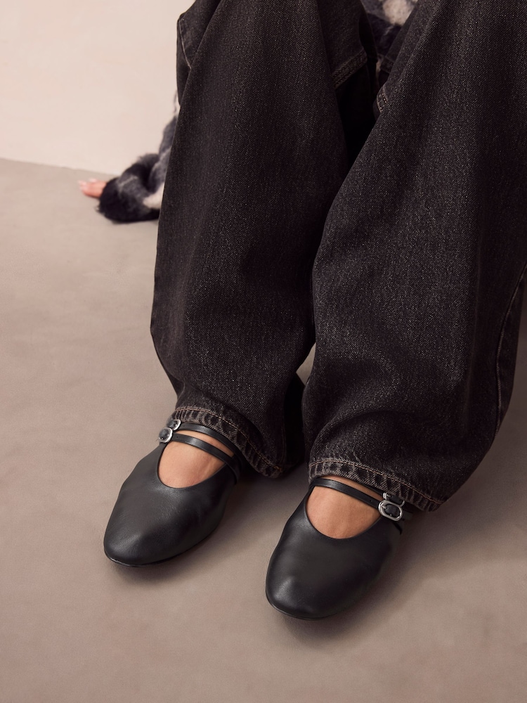 Noir - Chaussures Mary Jane en cuir à bout rond Forever Comfort® - Image 3 of 9