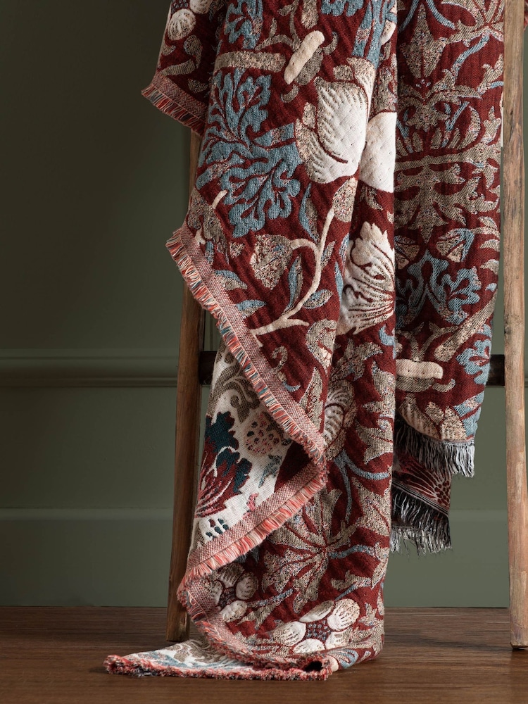 Morris & Co Berry Strawberry Thief Jacquard Multi Layer Throw - Image 1 of 8