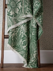 Morris & Co Leaf Green Marigold Woven Faux Fur Throw - Image 4 of 9