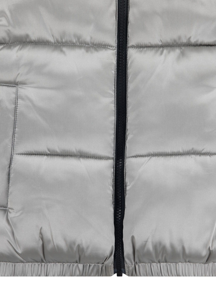 Levi's® Silver Reversible Logo Gilet - Image 12 of 12
