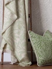 Morris & Co Sage Acorn Tonal Woven Faux Fur Throw - Image 7 of 9