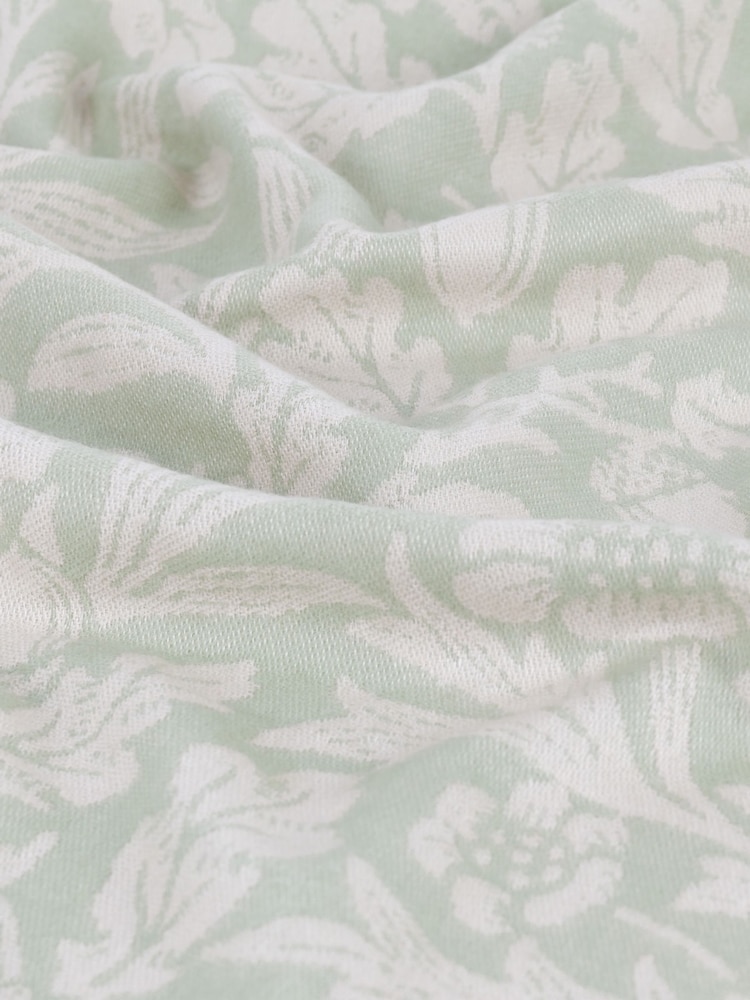 Morris & Co Sage Acorn Tonal Woven Faux Fur Throw - Image 9 of 9