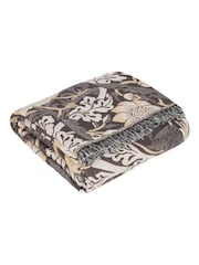 Morris & Co. Biscuit Strawberry Thief Jacquard Multi Layer Throw - Image 6 of 8