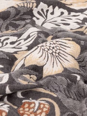 Morris & Co. Biscuit Strawberry Thief Jacquard Multi Layer Throw - Image 7 of 8