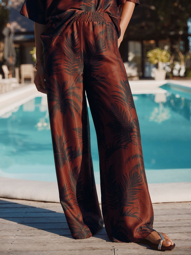 Marron imprimé palmiers - Pantalons larges en satin - Image 3 of 8