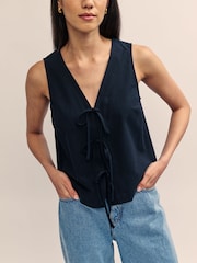 Nobody's Child Black Print Tessa Vest Top - Image 2 of 4
