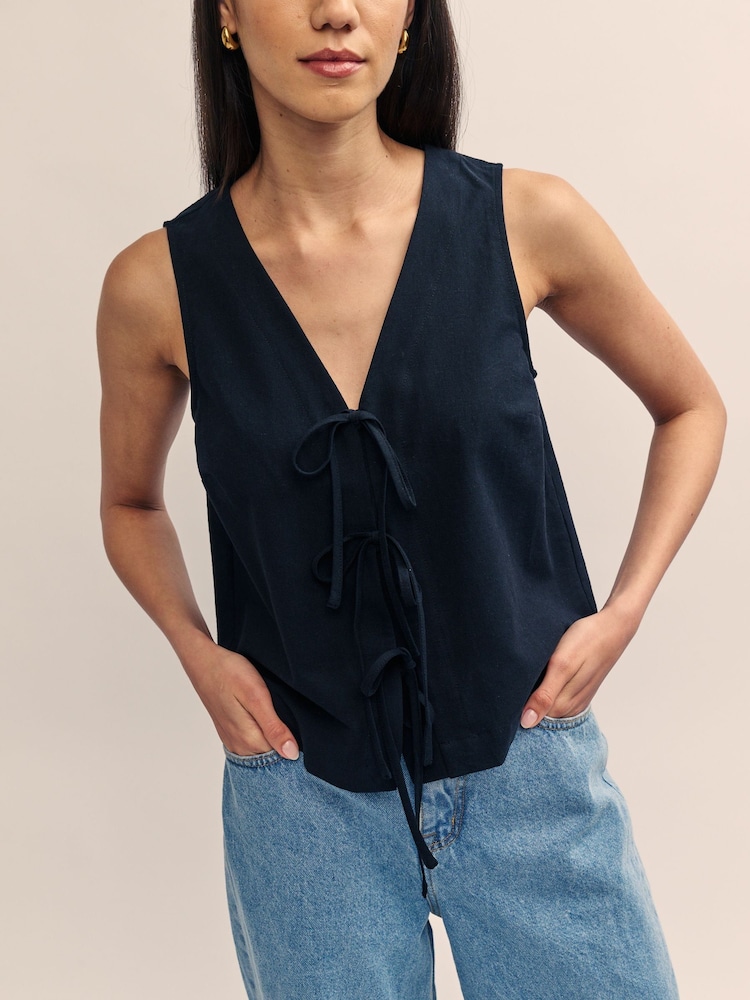 Nobody's Child Black Print Tessa Vest Top - Image 2 of 4