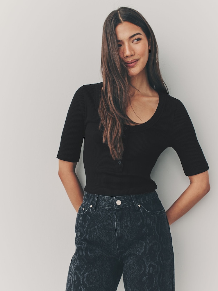 Black Wide Rib Short Sleeve Button Henley Top - Image 3 of 7