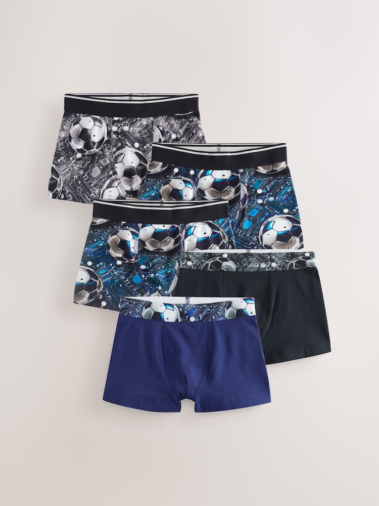 Blau/Schwarz, Fussballdruck - Pattern Trunks 5 Pack (1.5-16yrs) - Bild 1 von 9 Blau/Schwarz, Fussballdruck - Pattern Trunks 5 Pack (1.5-16yrs) - Bild 1 von 9