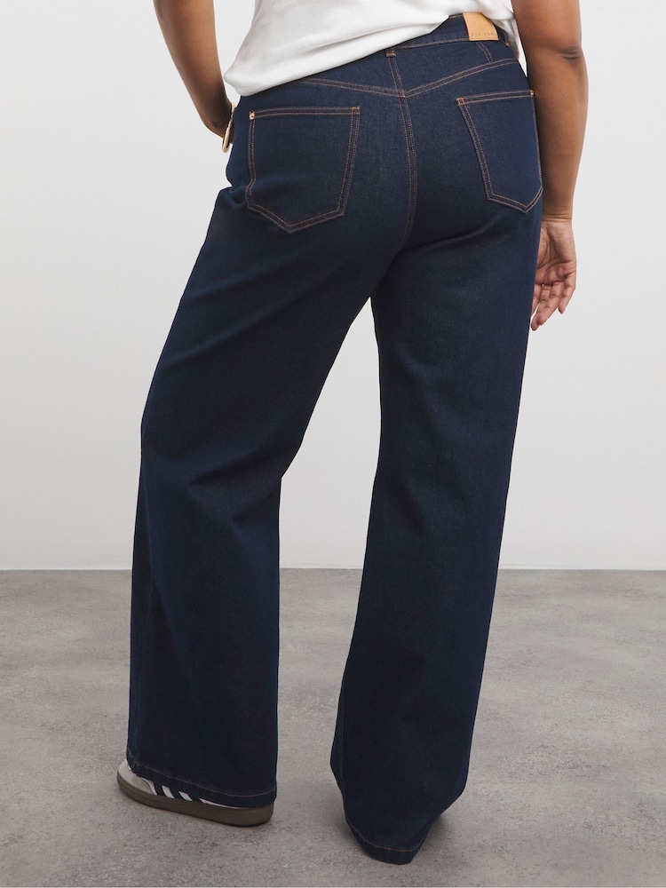 Vaqueros de denim de pernera ancha con punto en contraste de Simply Be - Imagen 2 de 4