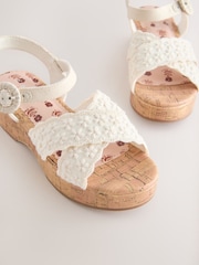 Bordado blanco - Sandalias con cuña de corcho - Imagen 4 de 5