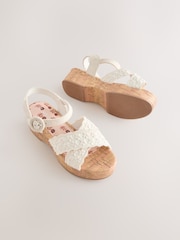 Bordado blanco - Sandalias con cuña de corcho - Imagen 5 de 5