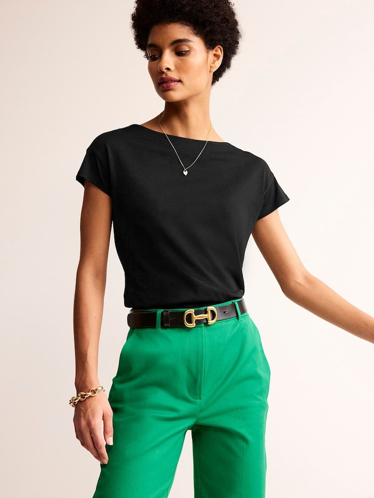 Preto - Camiseta Boden Supersoft com gola canoa - Imagem 1 de 5