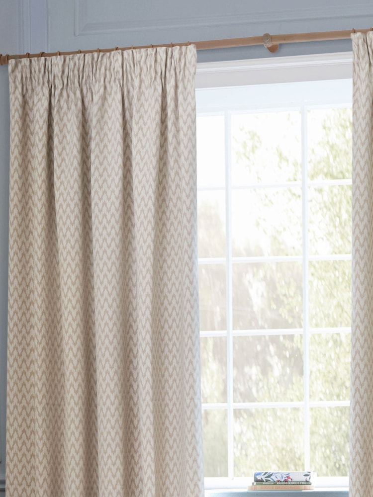 Sanderson Linen Hutton Woven Jacquard Pencil Pleat Curtain - Image 2 of 4 Sanderson Linen Hutton Woven Jacquard Pencil Pleat Curtain - Image 2 of 4