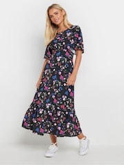 M&Co Petite Floral Flutter Sleeve Dress - Изображение 1 из 5
