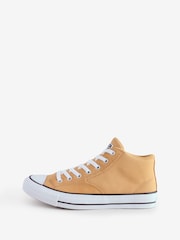 أصفر - حذاء رياضة متوسط الطول Malden Street من Converse - صورة 2 من 9