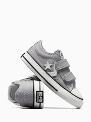 Converse Grey Infant Star Player 76 Easy On 2V Trainers - Image 6 of 8