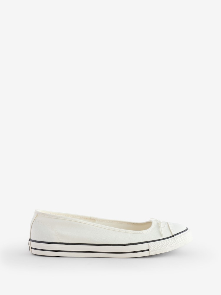 Converse Natural Chuck Taylor Trainers - Image 15 of 15