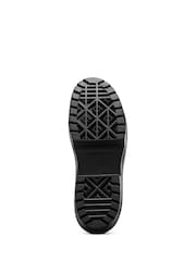 حذاء رياضي بتصميم ماري جين بقبة منخفضة من تشكيلة Chuck Taylor All Star من Converse - صورة 10 من 11