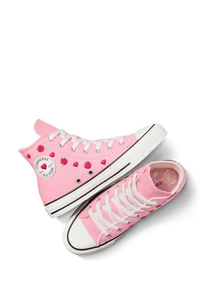 وردي - حذاء رياضي بطبعة قلوب للشباب تشكيلة Chuck Taylor من Converse - Image 6 of 9