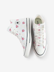 Converse White Youth Hearts Chuck Taylor Trainers - Image 6 of 9