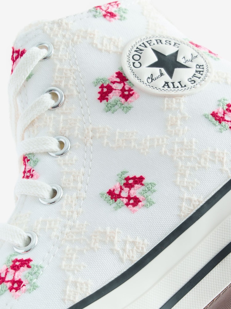 Converse White Youth Hearts Chuck Taylor Trainers - Image 9 of 9