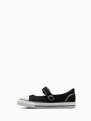 حذاء مريح بحزام علوي تشكيلة Chuck Taylor لحديثي الولادة من Converse - صورة 2 من 8