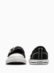 حذاء مريح بحزام علوي تشكيلة Chuck Taylor لحديثي الولادة من Converse - صورة 5 من 8