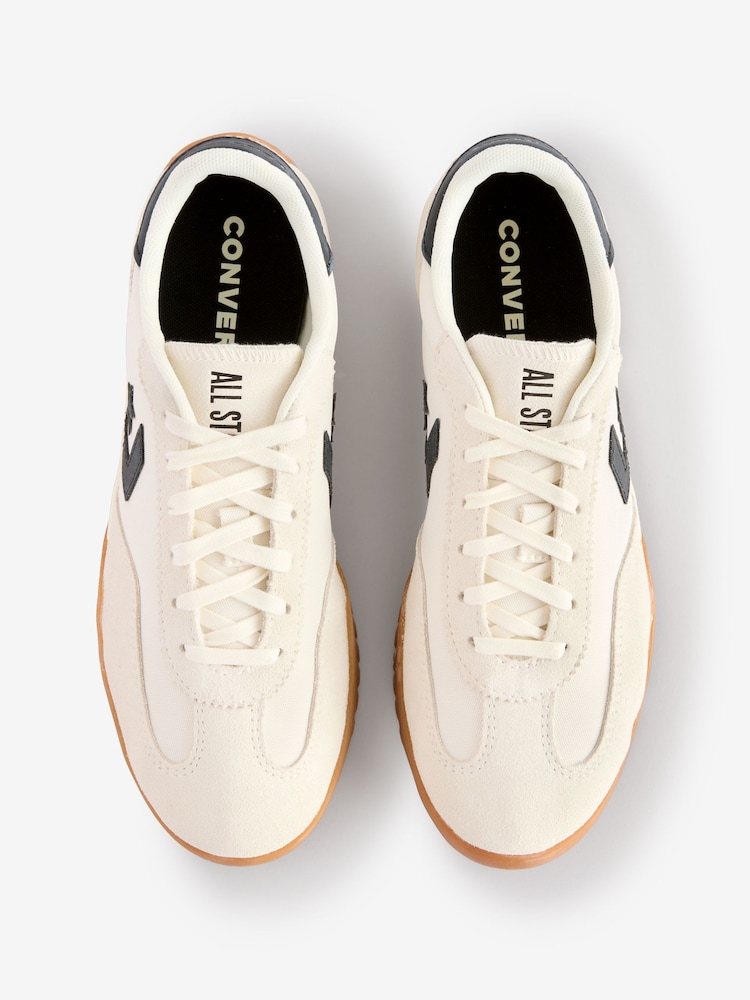 Converse Cream Run Star Low Trainers - Image 6 of 15