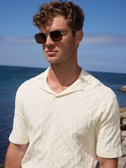 Ecru, Weiß - Regular Fit Cotton Rich Knit Textured Trophy Neck Polo Shirt - Bild 1 von 9