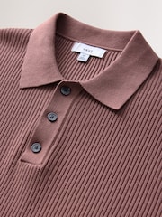 Rosa blush - Camisa polo canelada texturizada com textura canelada 100% algodão de modelagem regular - Imagem 6 de 7